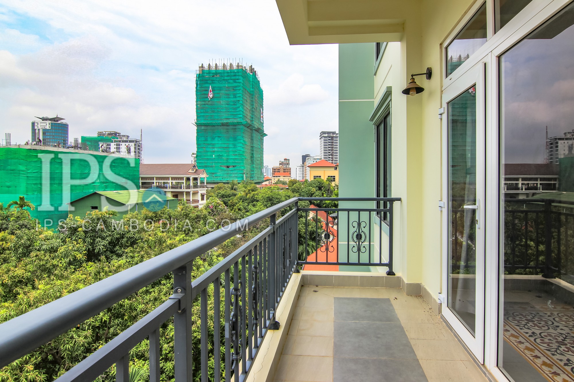 2 Bedroom Serviced Apartment For Rent in Tonle Bassac, Phnom Penh - Image 16