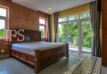 2 Bedroom Serviced Apartment for Rent - Tonle Bassac - Phnom Penh thumbnail