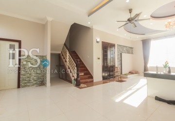 3 Bedroom Villa For Sale - Svay Dangkum, Siem Reap thumbnail