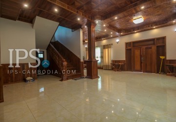 New Villa 5 Bedrooms  For Rent - Svay Dangkum, Siem Reap thumbnail