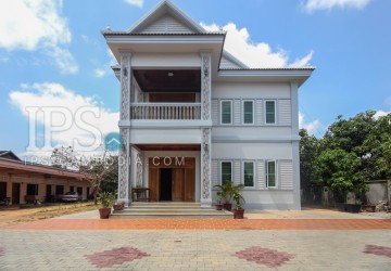 New Villa 5 Bedrooms  For Rent - Svay Dangkum, Siem Reap thumbnail