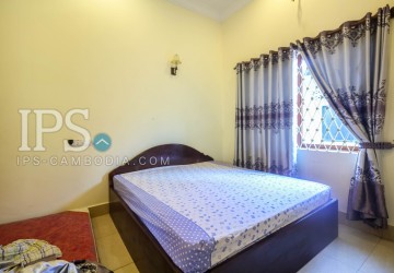 4 Bedrooms  Villa For Rent - Svay Dangkum, Siem Reap thumbnail