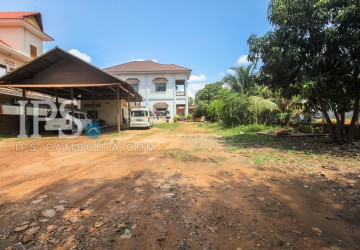 4 Bedrooms  Villa For Rent - Svay Dangkum, Siem Reap thumbnail