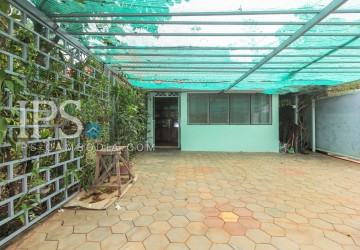 1 Bedroom  Villa For Rent - Svay Dangkum, Siem Reap thumbnail