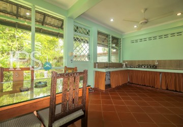 1 Bedroom  Villa For Rent - Svay Dangkum, Siem Reap thumbnail