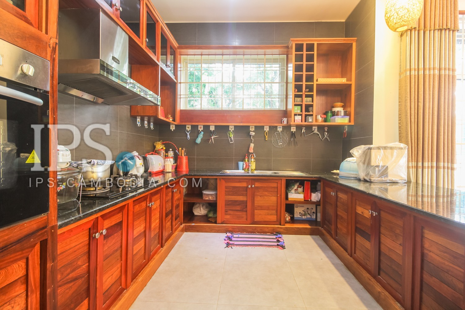 3 Bedroom Modern Villa  For Rent - Svay Dangkum, Siem Reap - Image 5