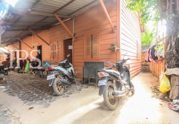 3 Bedrooms House for Sale - Svay Dangkum, Siem Reap.  thumbnail