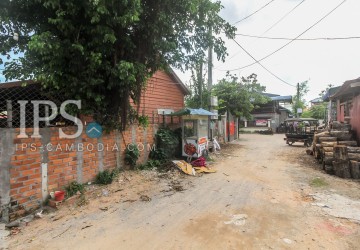 3 Bedrooms House for Sale - Svay Dangkum, Siem Reap.  thumbnail