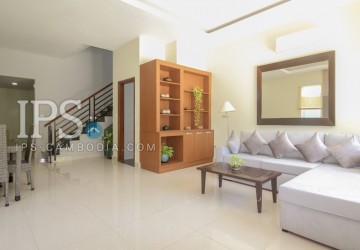 3 Bedrooms Townhouse For Rent in Svay Dangkum, Siem Reap thumbnail