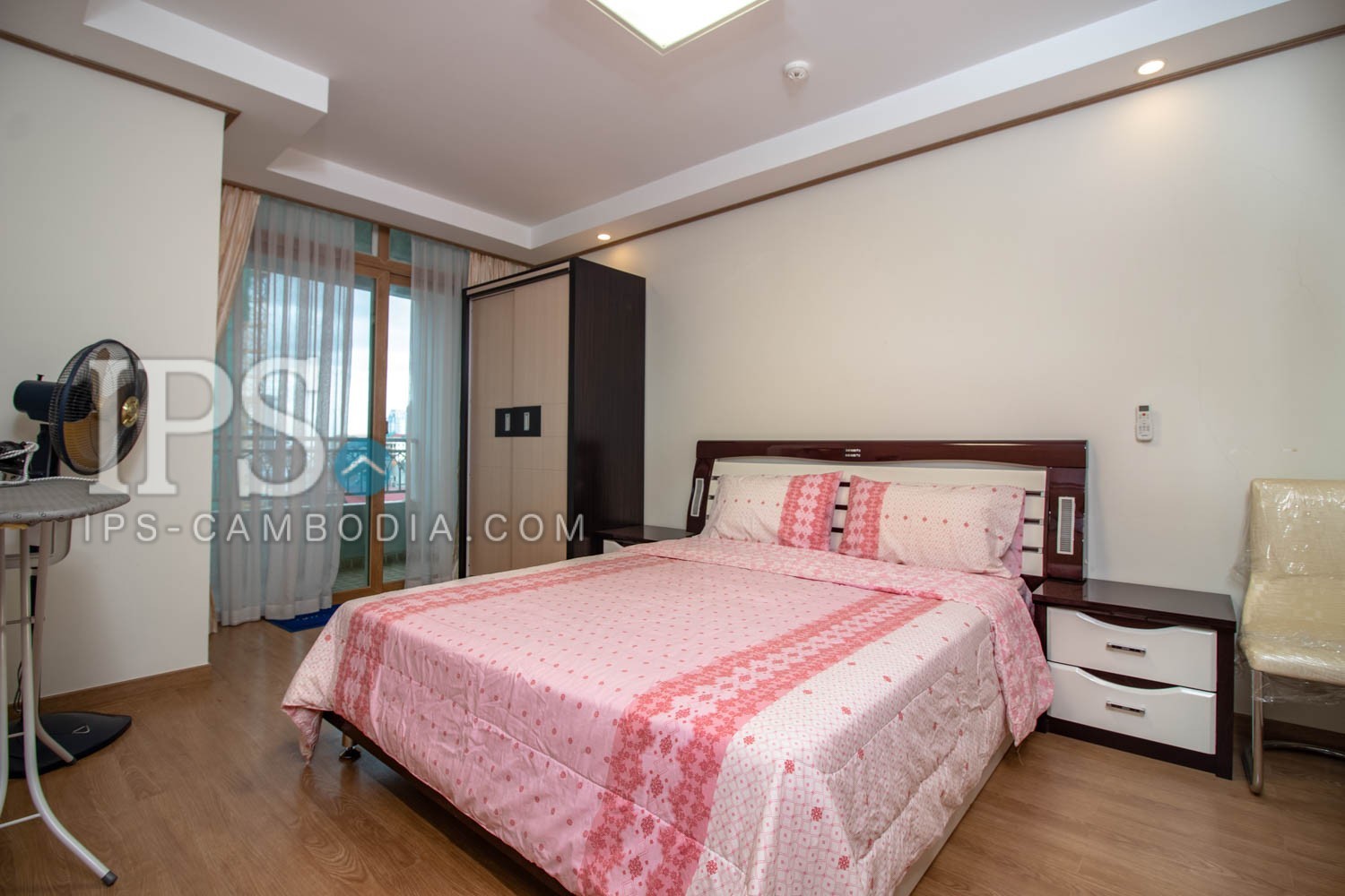 2 Bedrooms Apartmen For Rent -De Castle Royal- Phnom Penh