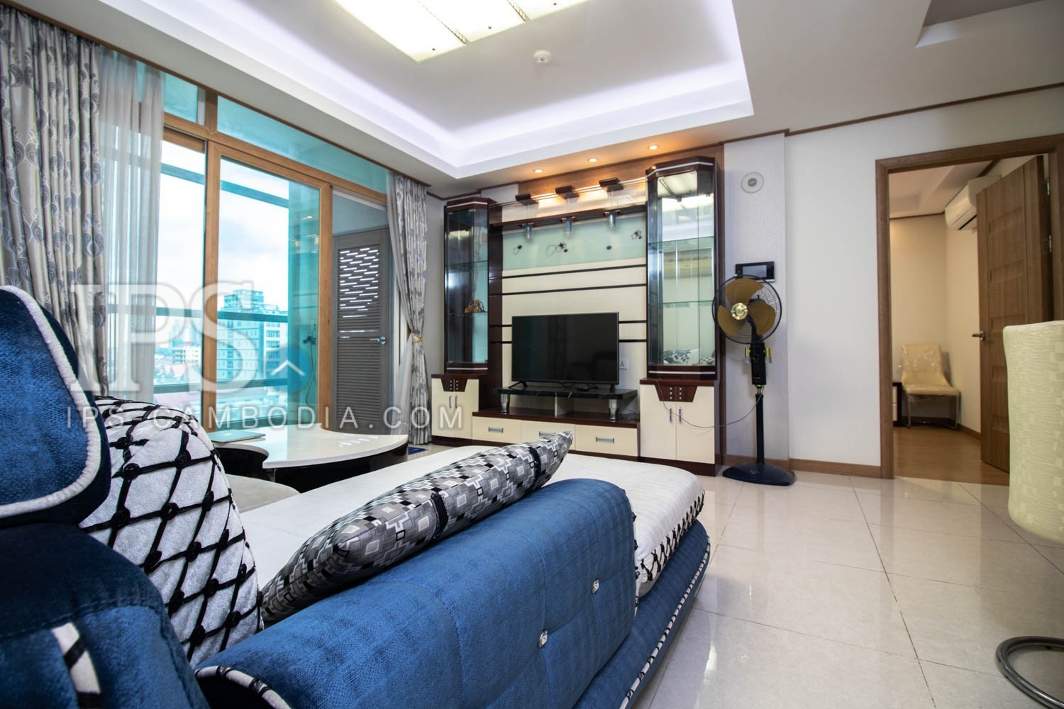 2 Bedrooms Apartmen For Rent -De Castle Royal- Phnom Penh