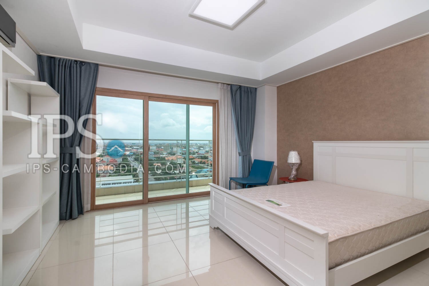 16th Floor 4 Bedroom Penthouse For Sale - Noblesse Residence, Phnom Penh - Image 9