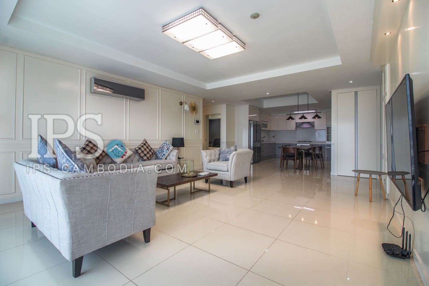 16th Floor 4 Bedroom Penthouse For Sale - Noblesse Residence, Phnom Penh - Image 2