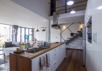 1 Bedroom Renovated Apartment For Sale - Beoung Raing, Phnom Penh thumbnail