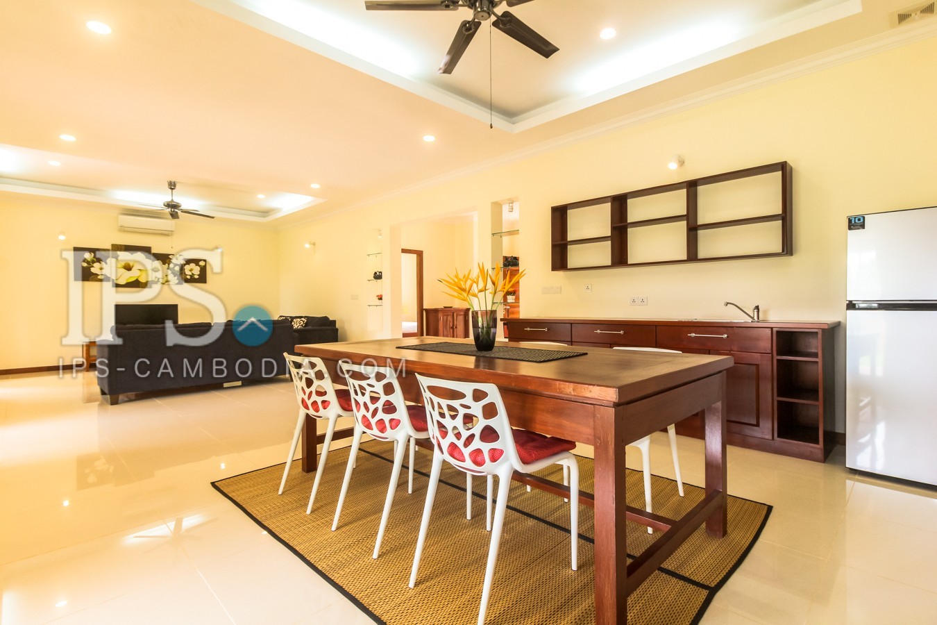 4 Bedrooms Villa For Rent - Svay Dangkum, Siem Reap - Image 3