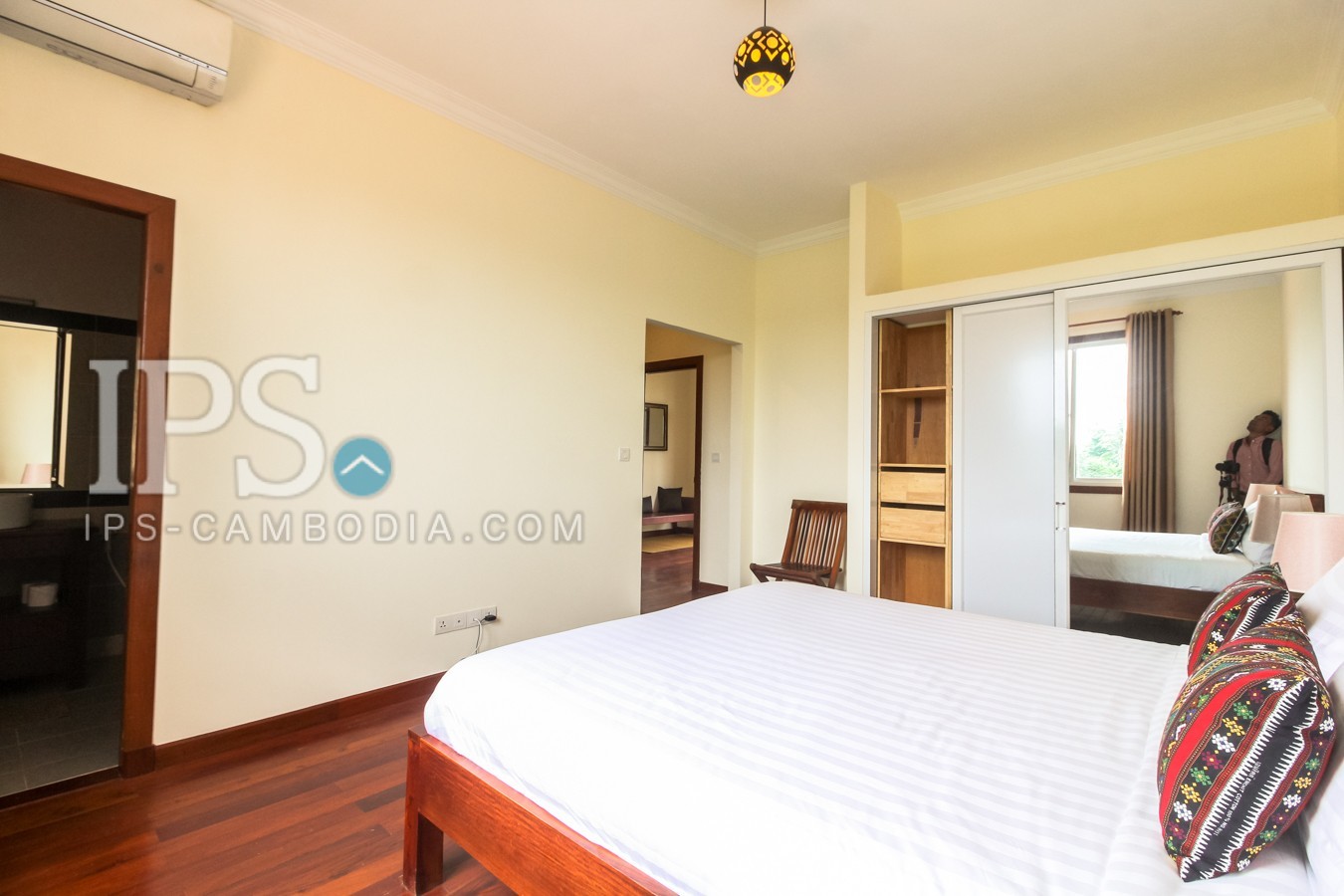 4 Bedrooms Villa For Rent - Svay Dangkum, Siem Reap - Image 9