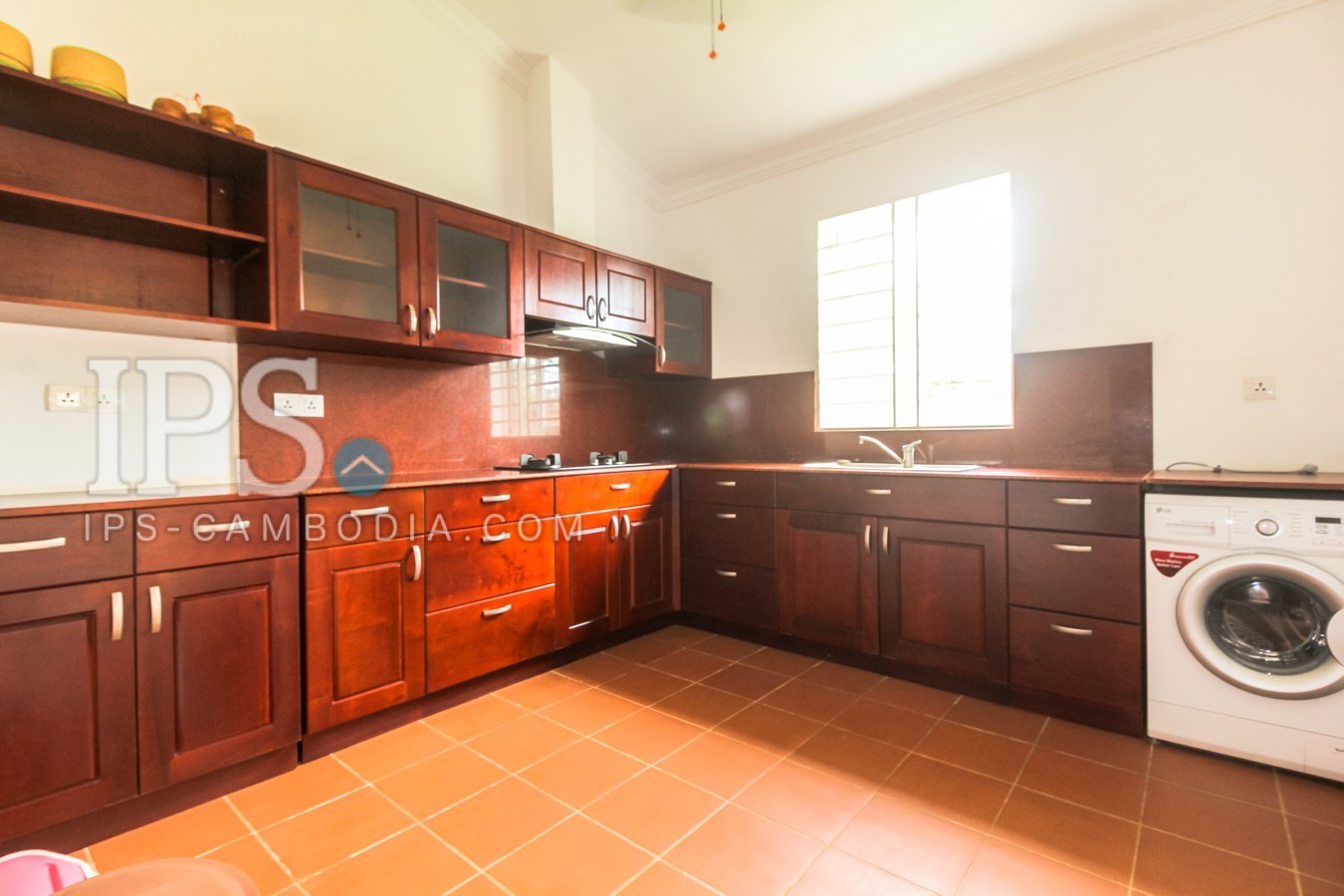 4 Bedrooms Villa For Rent - Svay Dangkum, Siem Reap - Image 4