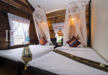 4 Bedrooms House For Rent - Svay Dangkum, Siem Reap thumbnail