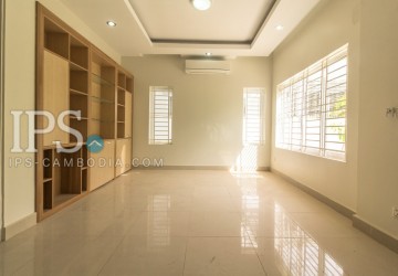 4 Bedrooms Villa  For Rent - Svay Dangkum, Siem Reap thumbnail