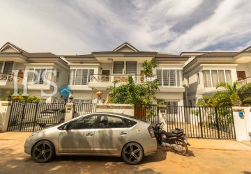 4 Bedrooms Villa  For Rent - Svay Dangkum, Siem Reap thumbnail