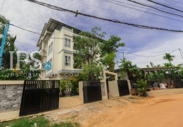 2 Bedrooms Apartment For Rent - Svay Dangkum, Siem Reap thumbnail