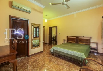 6 Bedroom Wooden Style Villa For Sale - Kouk Chak, Siem Reap thumbnail