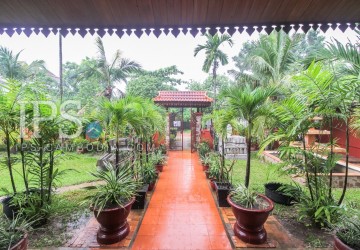 6 Bedroom Wooden Style Villa For Sale - Kouk Chak, Siem Reap thumbnail