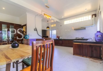 3 Bedrooms Villa For Rent - Svay Dangkum, Siem Reap thumbnail