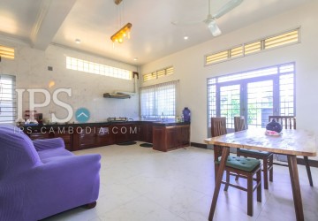 3 Bedrooms Villa For Rent - Svay Dangkum, Siem Reap thumbnail