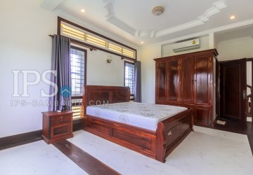 3 Bedrooms Villa For Rent - Svay Dangkum, Siem Reap thumbnail