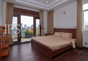 3 Bedroom Services Apartment for Rent - Beoung Trabek, Phnom Penh thumbnail