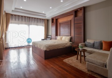 3 Bedroom Services Apartment for Rent - Beoung Trabek, Phnom Penh thumbnail