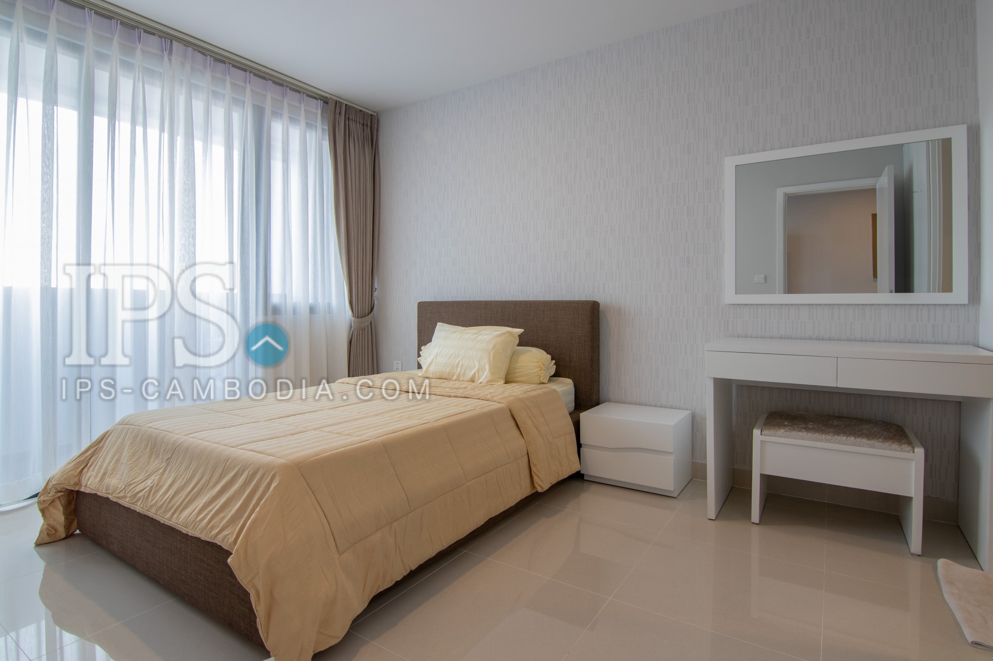 1 Bedroom Condo For Rent- The Bridge, Tonle Bassac, Phnom Penh - Image 3