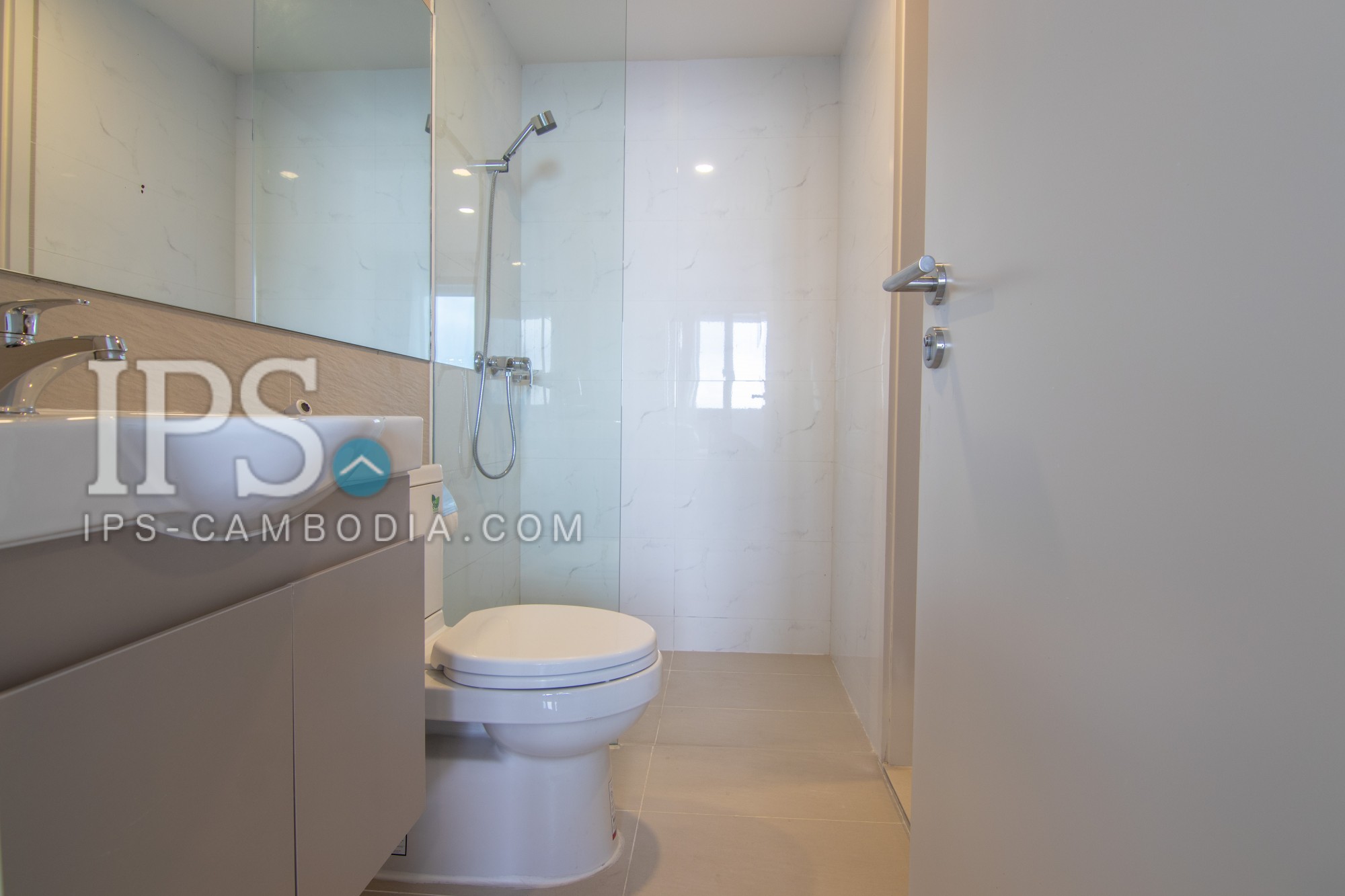 1 Bedroom Condo For Rent- The Bridge, Tonle Bassac, Phnom Penh - Image 6