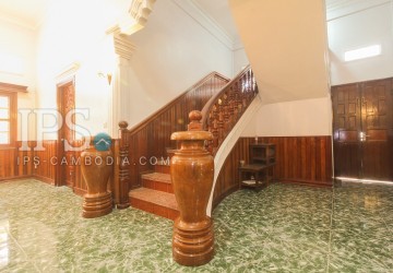 11 Room Villa For Sale - Svay Dangkum, Siem Reap thumbnail