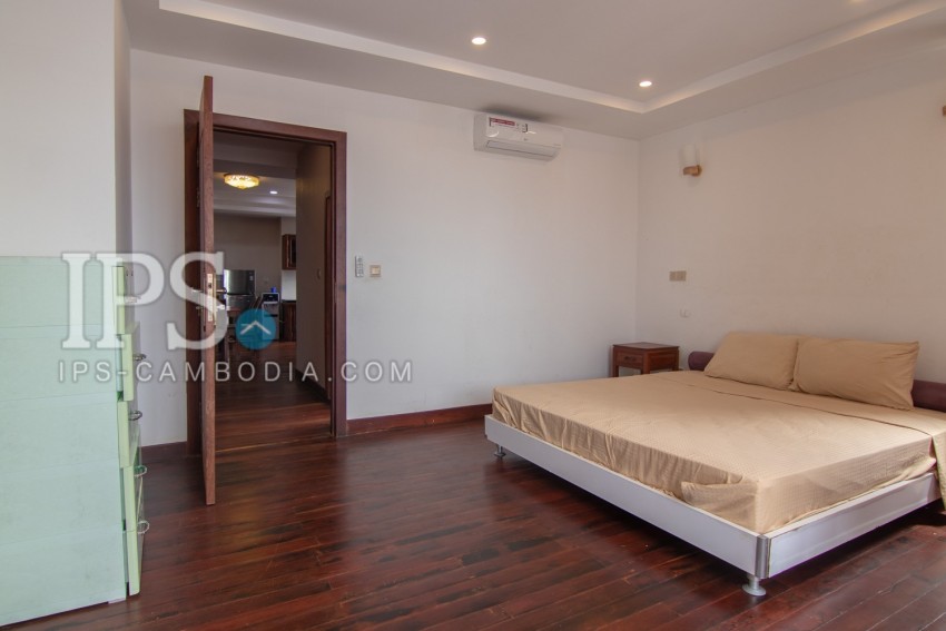 3 Bedroom Services Apartment for Rent - Beoung Trabek, Phnom Penh