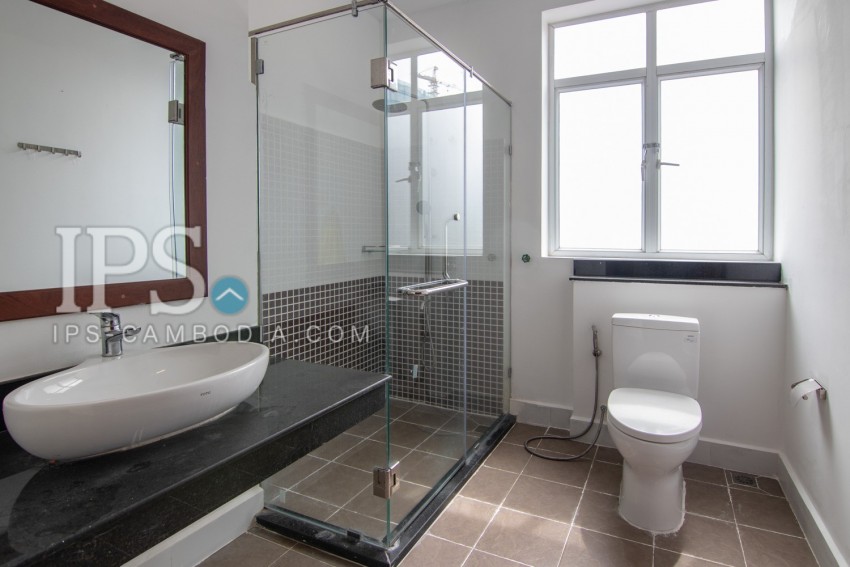 3 Bedroom Services Apartment for Rent - Beoung Trabek, Phnom Penh