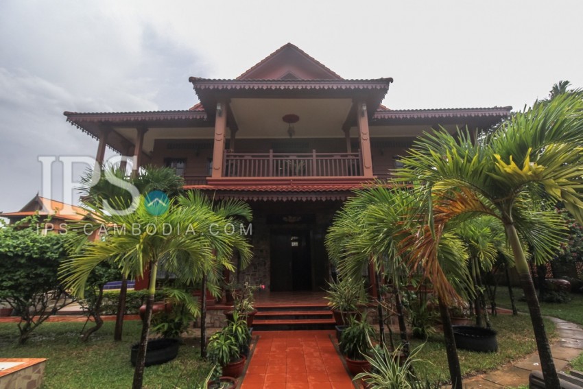 6 Bedroom Wooden Style Villa For Sale - Kouk Chak, Siem Reap