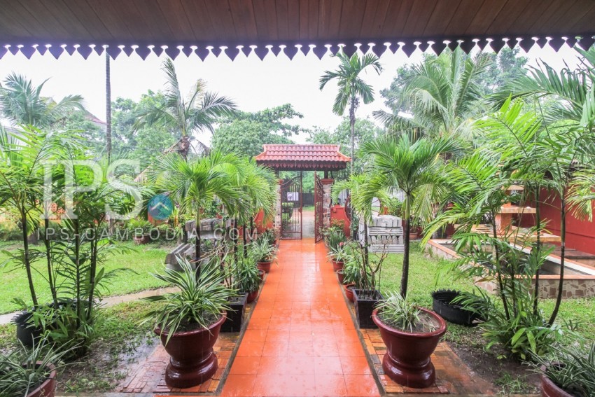 6 Bedroom Wooden Style Villa For Sale - Kouk Chak, Siem Reap