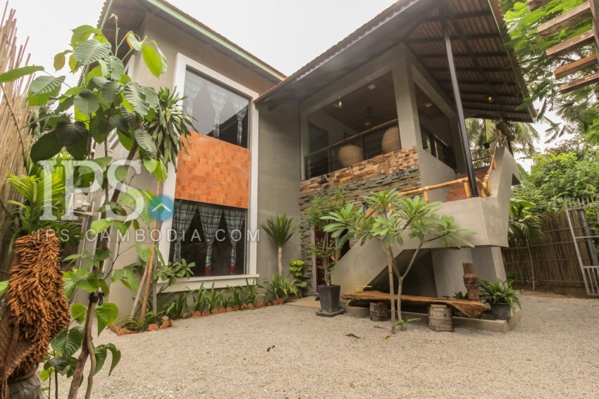 3 Bedrooms Modern Concrete Villa For Rent - Sala Kamreuk, Siem Reap