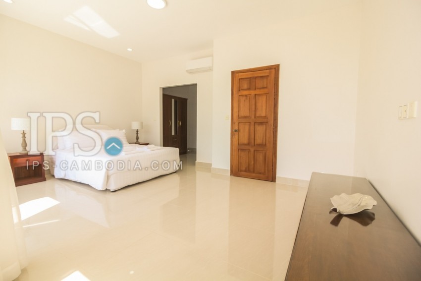 3 Bedrooms Townhouse For Rent in Svay Dangkum, Siem Reap