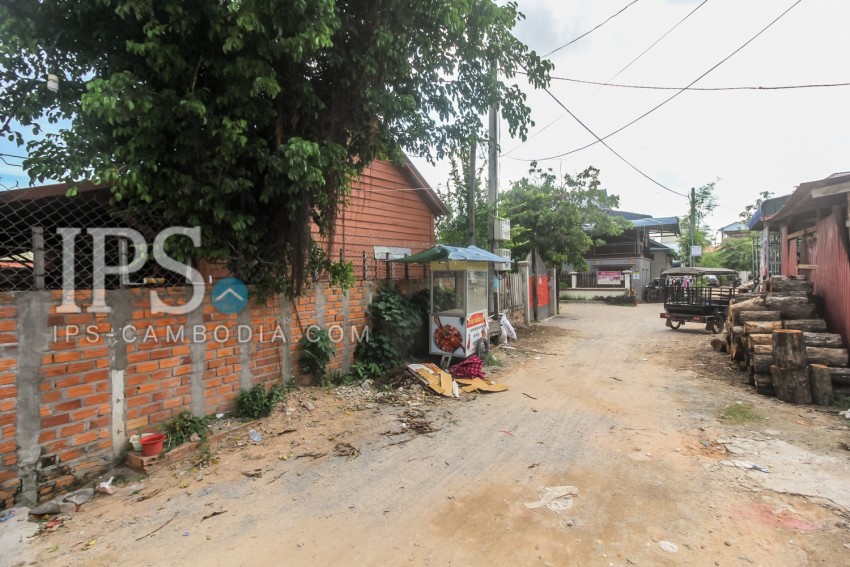 3 Bedrooms House for Sale - Svay Dangkum, Siem Reap. 