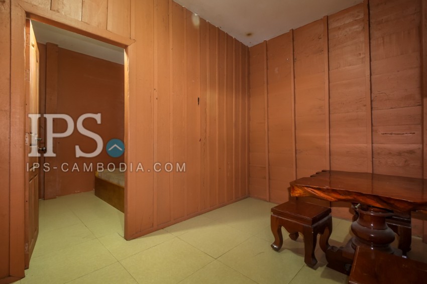 3 Bedrooms House for Sale - Svay Dangkum, Siem Reap. 