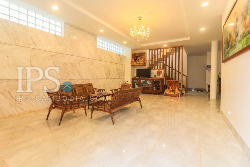 Modern 5 Bedroom  Villa For Rent - Svay Dangkum, Siem Reap