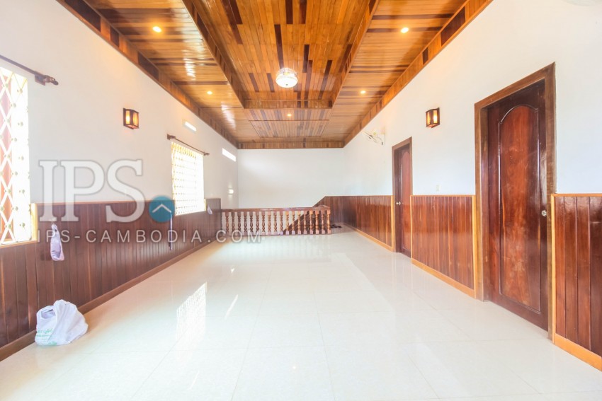 4 Bedrooms  Villa For Rent - Svay Dangkum, Siem Reap