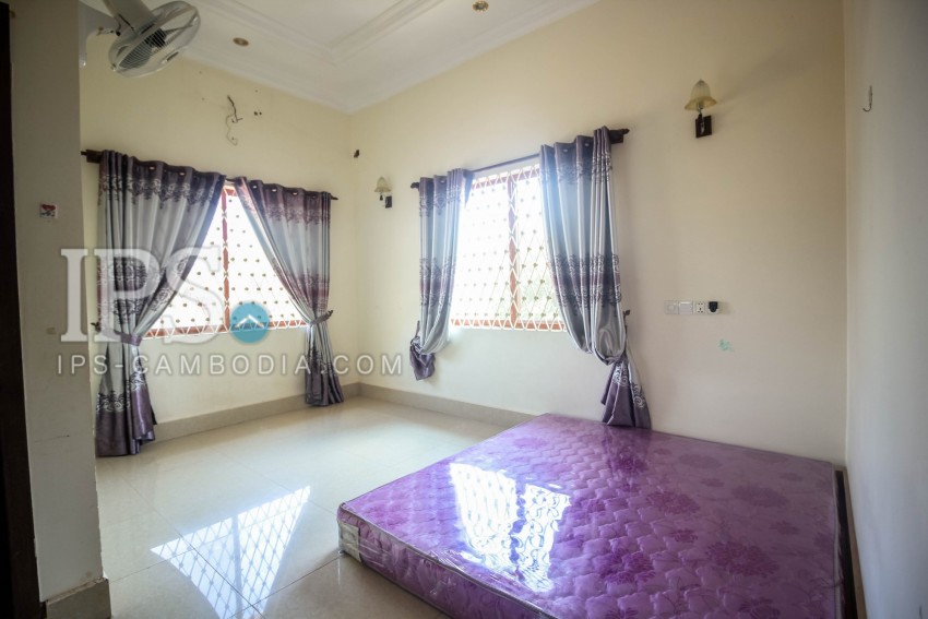 4 Bedrooms  Villa For Rent - Svay Dangkum, Siem Reap