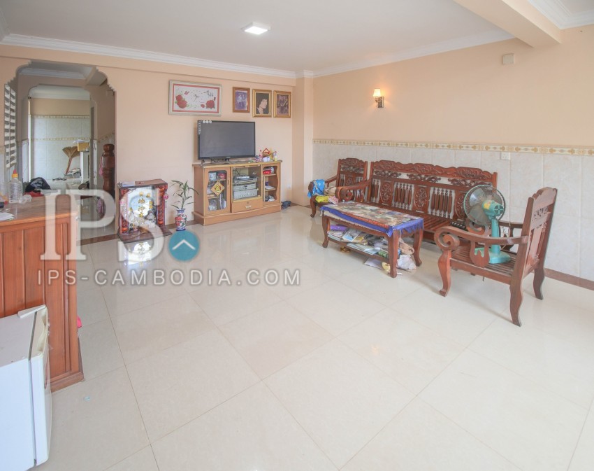 85 sqm 4 Bedrooms House For Rent - Psar Ler Market, Sihanouk Ville