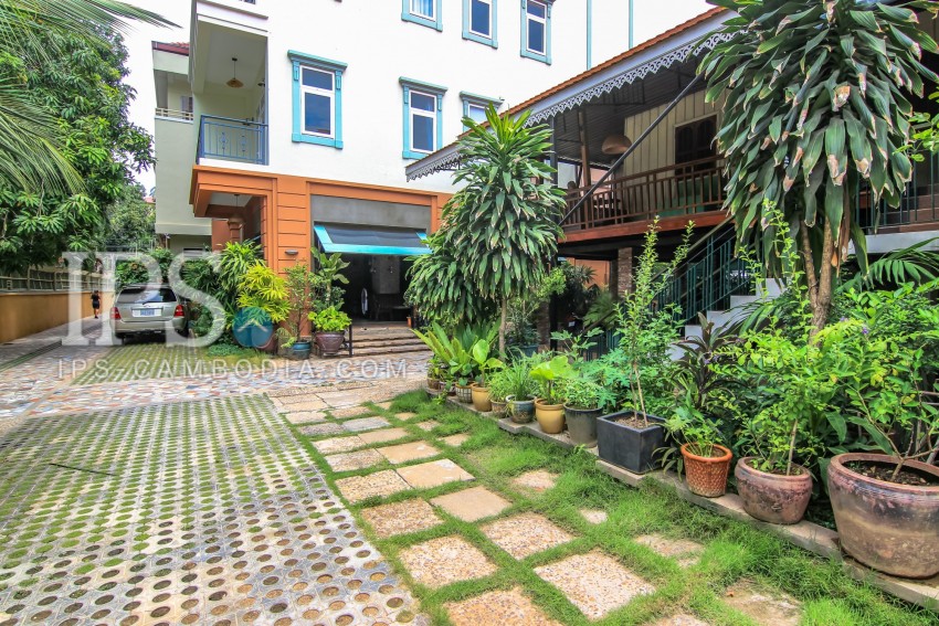 2 Bedroom Serviced Apartment for Rent - Tonle Bassac - Phnom Penh