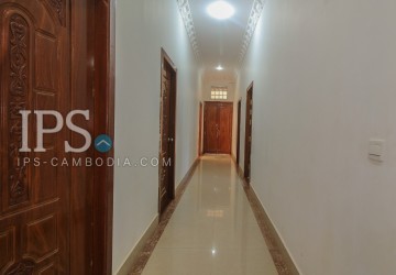 4 Bedroom Villa For Sale - Sala Kamreuk, Siem Reap thumbnail