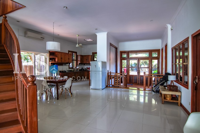 5 Bedroom Villa For Rent in Chroy Changvar, Phnom Penh